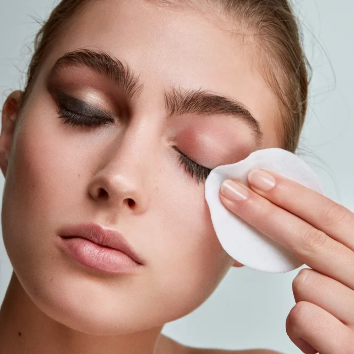 Oil-Free Makeup Remover - Image 2