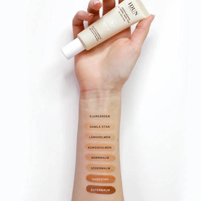 Moisturizing Skin Tint SPF 30 - Image 2