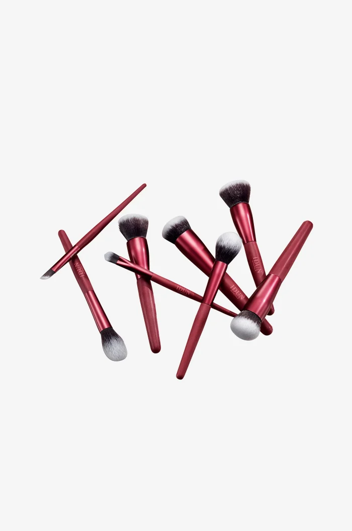 Pro Triangle Concealer Brush - Image 2