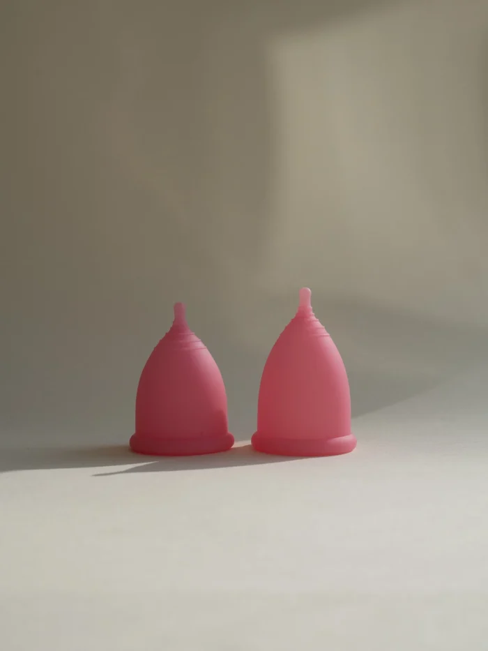 Menstruationskop og taske